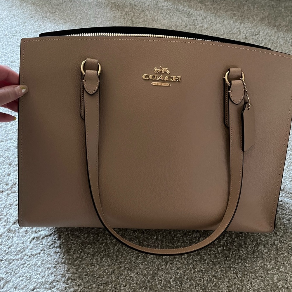 Coach women Tatum carryall 40 large size taupe/ gold